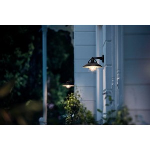 Schwarze Philips MyGarden Cormorant Außenwandleuchte mit E27 Fassung.