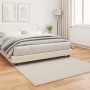 Beiger vidaXL Kunstfell Teppich Olite 120x120 cm aus Polyester im Schlafzimmer. Weich, flauschig und modern.