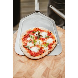 Enders Pizzaschieber Premium aus Edelstahl mit Pizza, Grillutensil für perfekte Pizza.