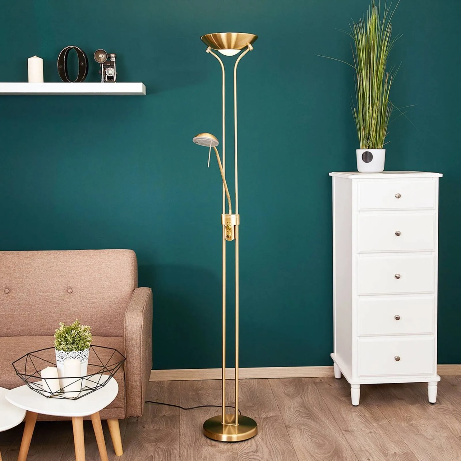 Lindby LED Stehlampe Josefin 9945234 Dimmbar Modern in Gold Messing aus Metall 2-flammig Wohnzimmerleuchte_4