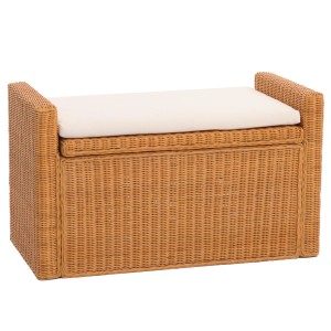 Honigfarbene MCW Aufbewahrungstruhe Genua aus Rattan mit Sitzkissen.