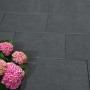 Diephaus Terrassenplatte Rima Basalt, 60x40 cm, mit Blumen. Gehwegplatte für Terrasse und Garten.