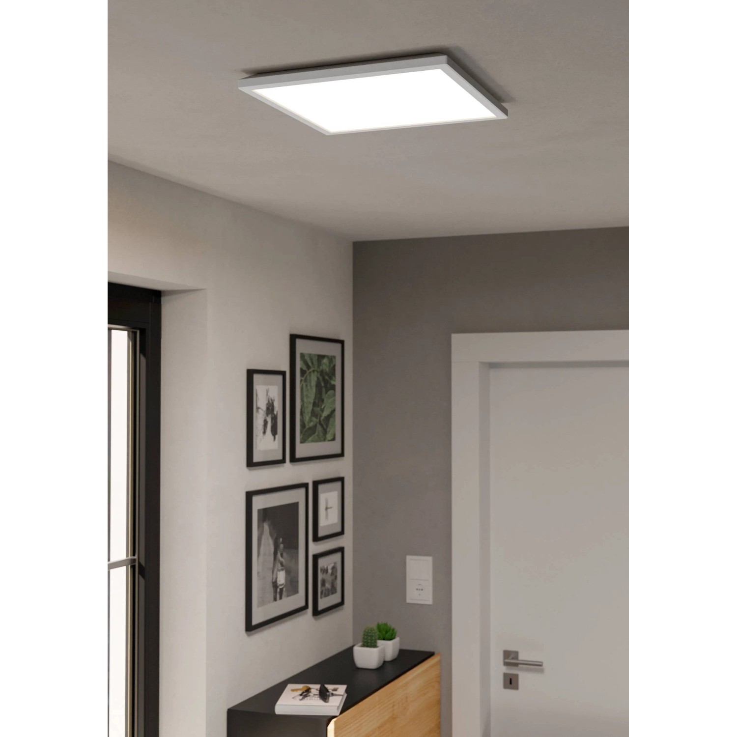 Weiße, quadratische Eglo LED-Deckenleuchte Connect-Z Rovito-Z (39x39 cm) an der Decke.