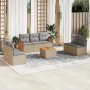 Beige 8-tlg. Garten-Sofagarnitur aus Polyrattan mit hellgrauen Kissen und Akazientisch.
