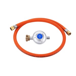 CADAC Universalregler 50 mbar mit Gasschlauch für Camping & Gasgrill.