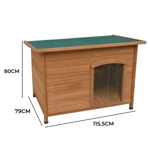 Große, braune Monstershop Hundehütte aus Tannenholz mit grünem Dach und Türöffnung.