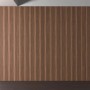 Akustikpaneel Walnuss, 2er-Set, für Wand- und Deckenverkleidung, mit schwarzem Filz. FSC®-zertifiziert.
