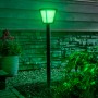 Philips Hue Econic LED Wegeleuchte, Gartenbeleuchtung mit grüner Lichtfarbe.