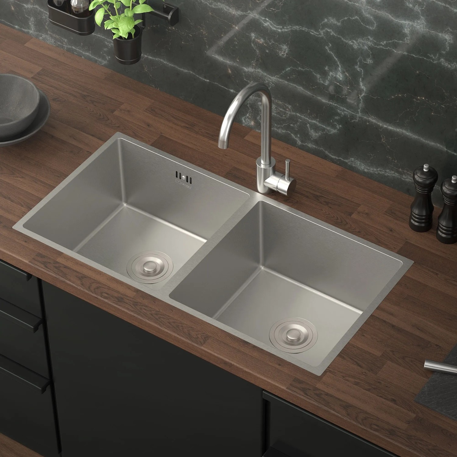 Rechteckiges ML-Design Doppelspülbecken aus Edelstahl (81,5x40 cm) mit zwei Becken und Siphon.