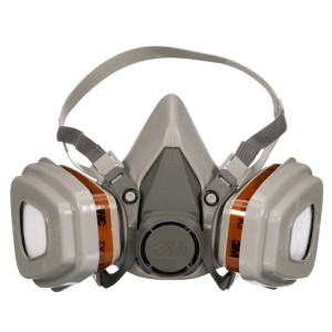 3M Maske 6002 für Farbspritzarbeiten, wiederverwendbare Atemschutzmaske mit Filtern.