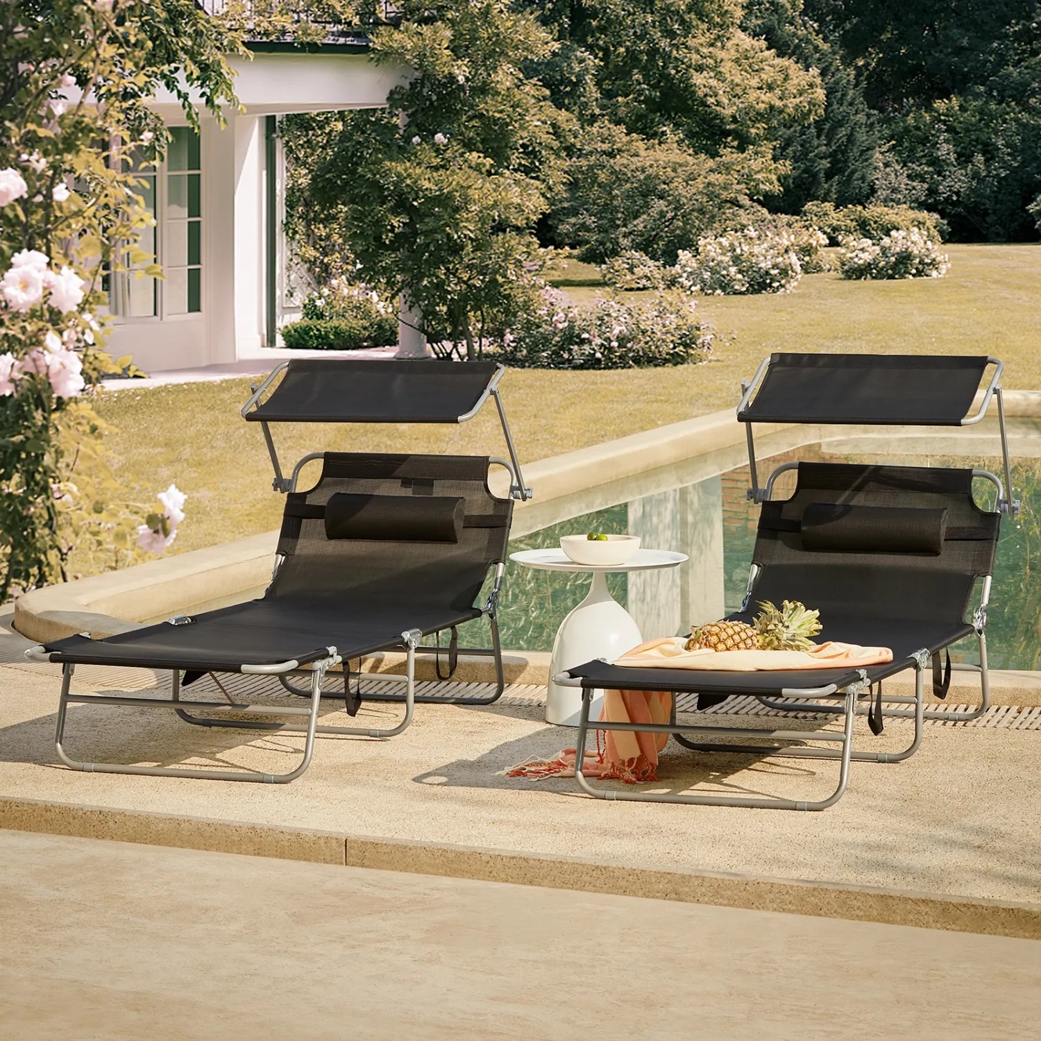 2er Set schwarze Gartenliegen mit Sonnendach und Kopfkissen von SoBuy. Ideal zum Entspannen im Garten.