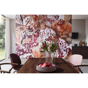 Erismann Fototapete Guido Maria Kretschmer Punica Granatum Rot mit Granatapfel-Motiv im Esszimmer.