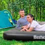 Bestway Luftbett für 1 Person (185x76x25cm) mit 2 Personen im Outdoor-Einsatz vor Zelt.