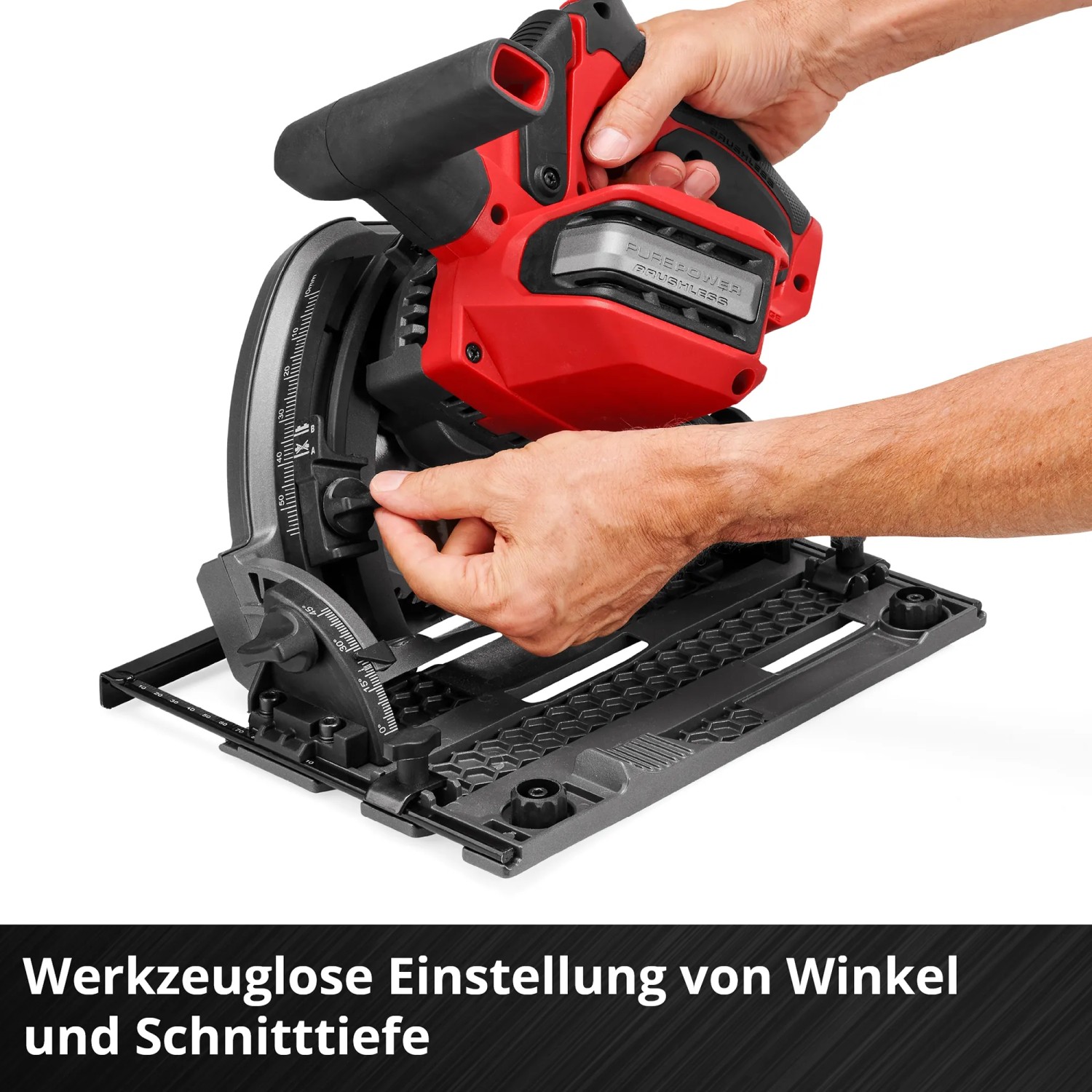 Einhell Akku-Tauchsäge TP-PS 18/165: Hand justiert Schnitttiefe/Winkel. Rot-schwarzes Design.