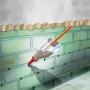 MEM Trockene Wand Injektions-Trichter (6 Stk.) in Anwendung zur Bauabdichtung einer Wand.