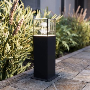 Moderne Lucande Außenleuchte Keke, schwarz, aus Aluminium. Spritzwassergeschützt, ideal für Garten und Terrasse.