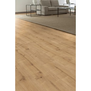 Kaindl Laminat Masterfloor Eiche Chalete, 8mm stark, verlegt im Wohnraum.