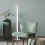 Moderne Fischer & Honsel LED-Stehleuchte Beat TW aus Aluminium, dimmbar und mit CCT-Funktion.