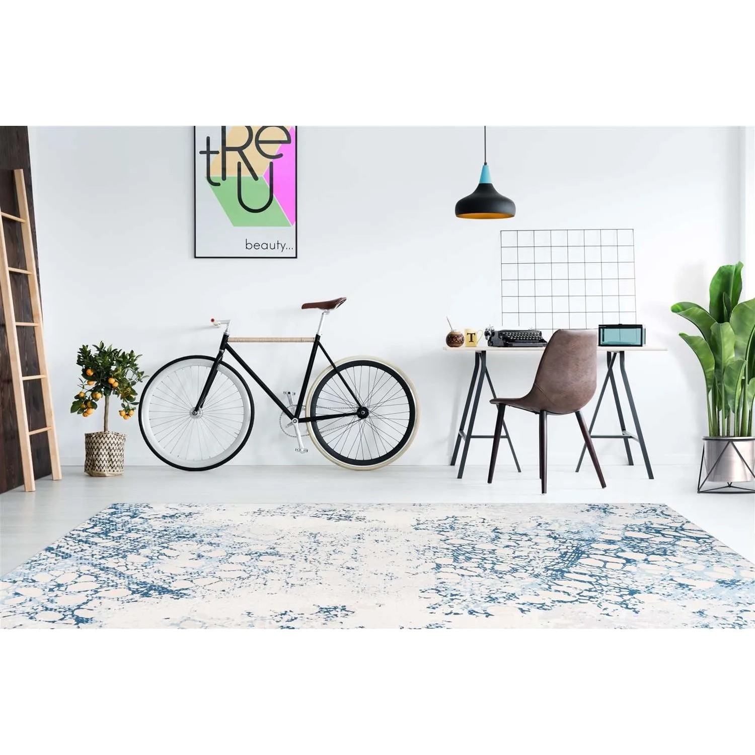 MeGusta Flachflor Teppich in Creme und Blau mit verwaschenem Vintage Design.
