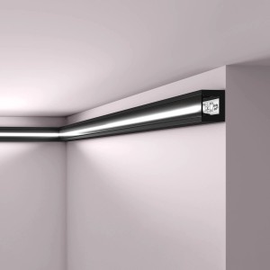 Schwarze NOEL & MARQUET Eckleiste IL12 WALLSTYL für indirekte Beleuchtung an Wand und Decke.