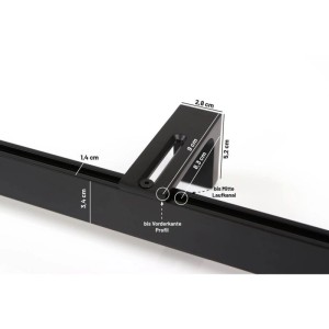 Schwarze 1-lauf Gardinenschiene aus Aluminium mit Wandhalterung und Maßen: 3,4x1,4cm Profil, 9cm Wandabstand.