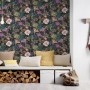 Vliestapete mit Blumenmuster in Schwarz und Grün für eine stilvolle Wandgestaltung.