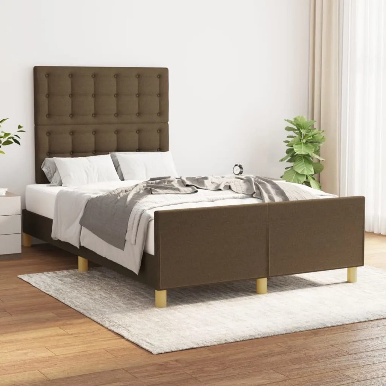 Dunkelbraunes Stoff-Bettgestell 120x200 cm mit gestepptem Kopfteil. Gemütliches Polsterbett für Schlafzimmer.