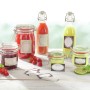 Leifheit Deko-Etiketten Pastell auf Gläsern und Flaschen mit selbstgemachten Produkten.