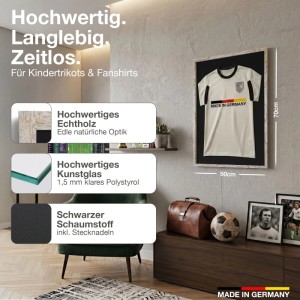 Silberner Echtholz Trikotrahmen 50x70 cm mit Trikot. Ideal für Kindertrikots und Fan Shirts.