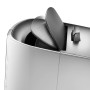 Detailaufnahme: DeLonghi PAC EX100 Silent Klimagerät in Weiß, Ansicht von oben mit geöffneter Abdeckung.