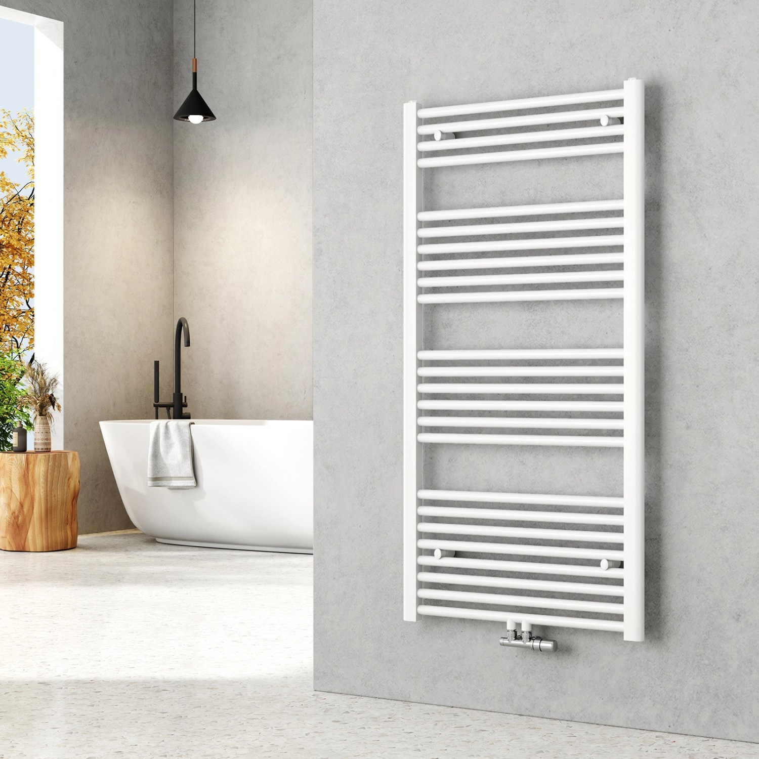 Weißer Emke Badheizkörper 120x60cm als Handtuchwärmer im modernen Badezimmer.