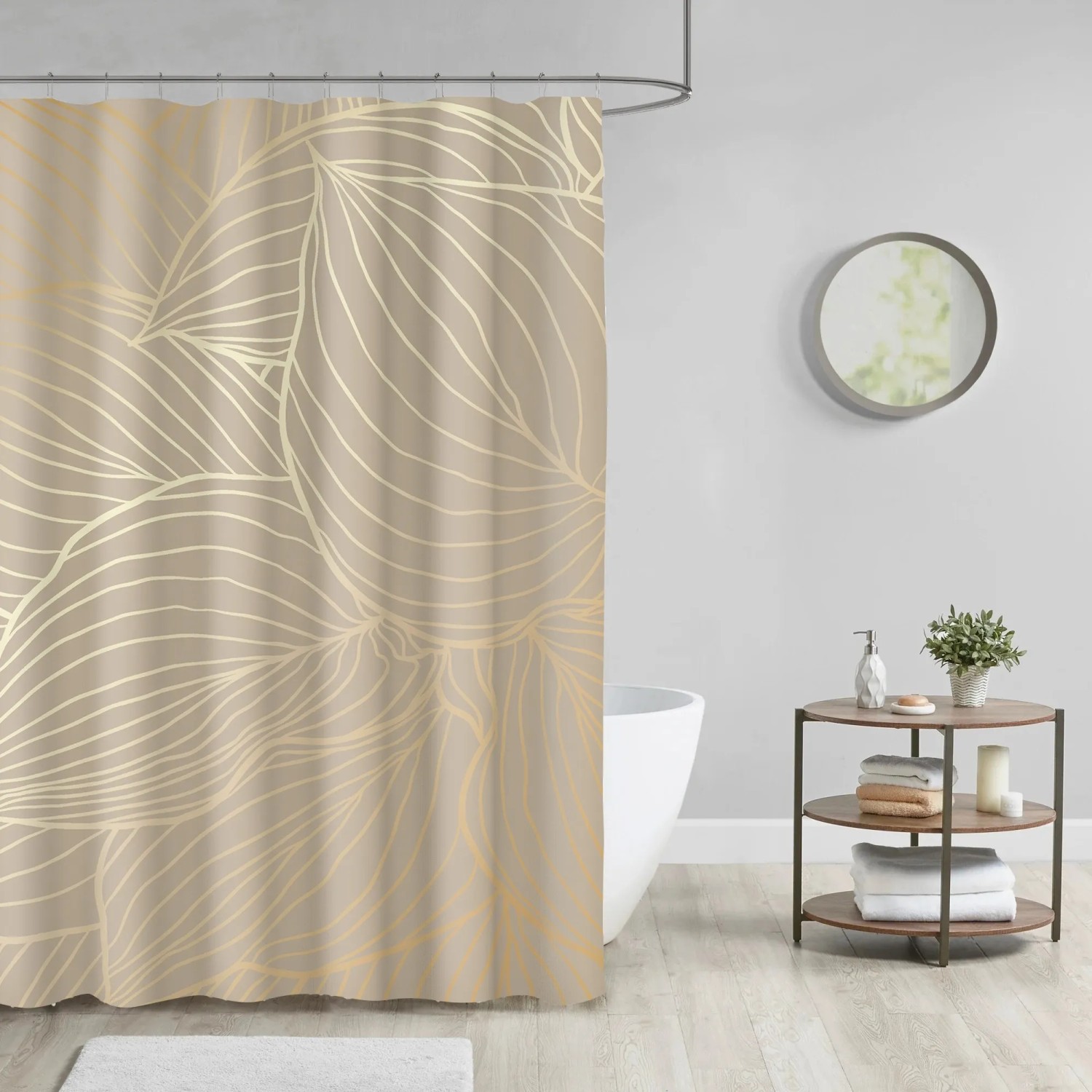 SANILO Duschvorhang Hosta, beige mit goldenem Blattmuster, 180x200 cm.