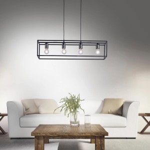 Schwarze 4-flammige Pendelleuchte Fabio im Vintage-Look über Wohnzimmer-Szene.