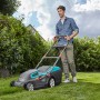 Gardena Elektro-Rasenmäher PowerMax 1800/42 im Einsatz auf Rasenfläche.