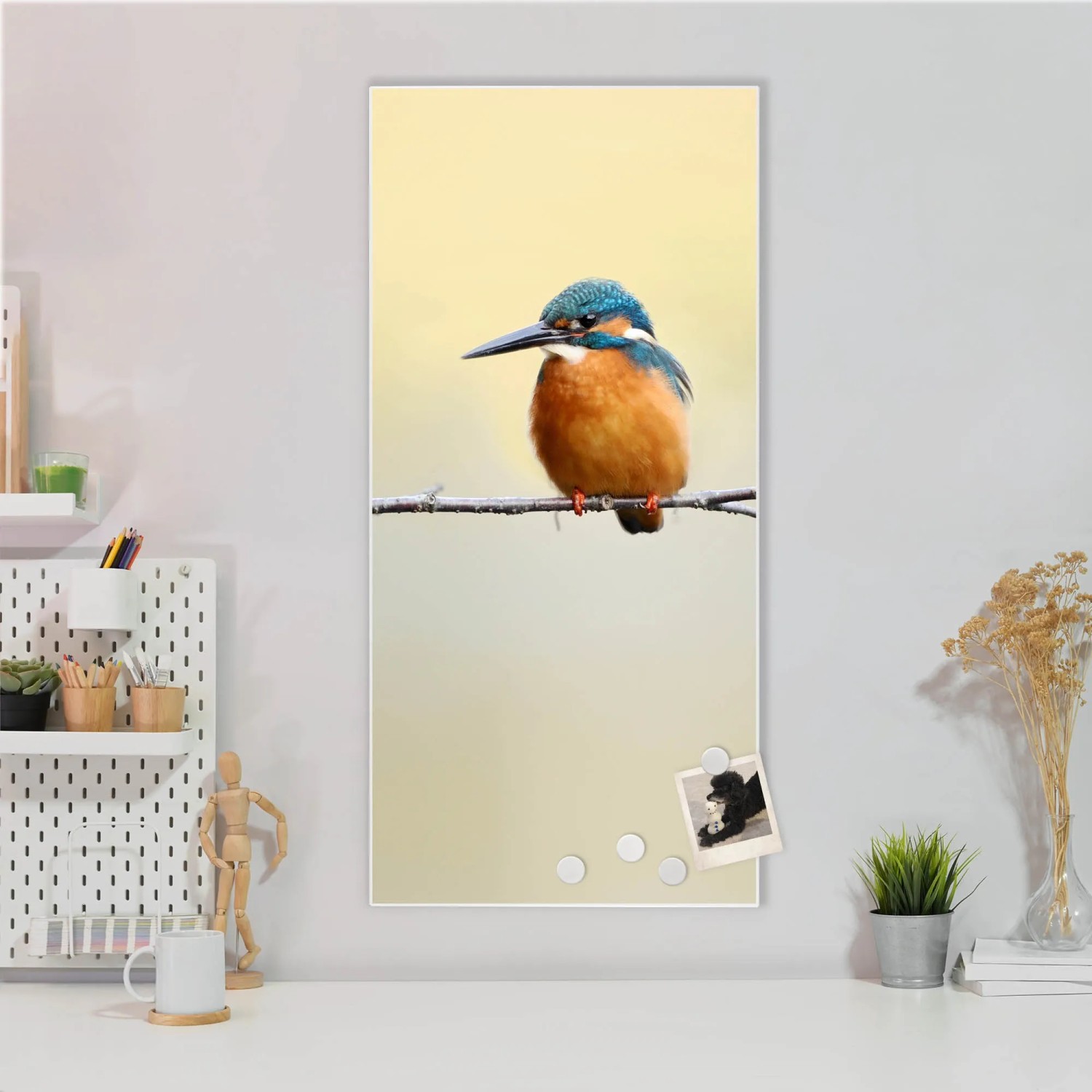 Weiße Magnettafel 37x78cm mit Vogel-Motiv als Wanddekoration inkl. Magnete.