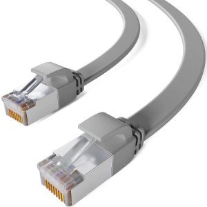 Graues, flaches CAT 7 LAN Kabel mit vergoldeten RJ45 Steckern für 10 Gbit/s Netzwerktechnik.