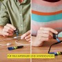 Anwendung des transparenten Uhu Spezialkleber LED Power Booster zum Reparieren von Kabel und Brille.