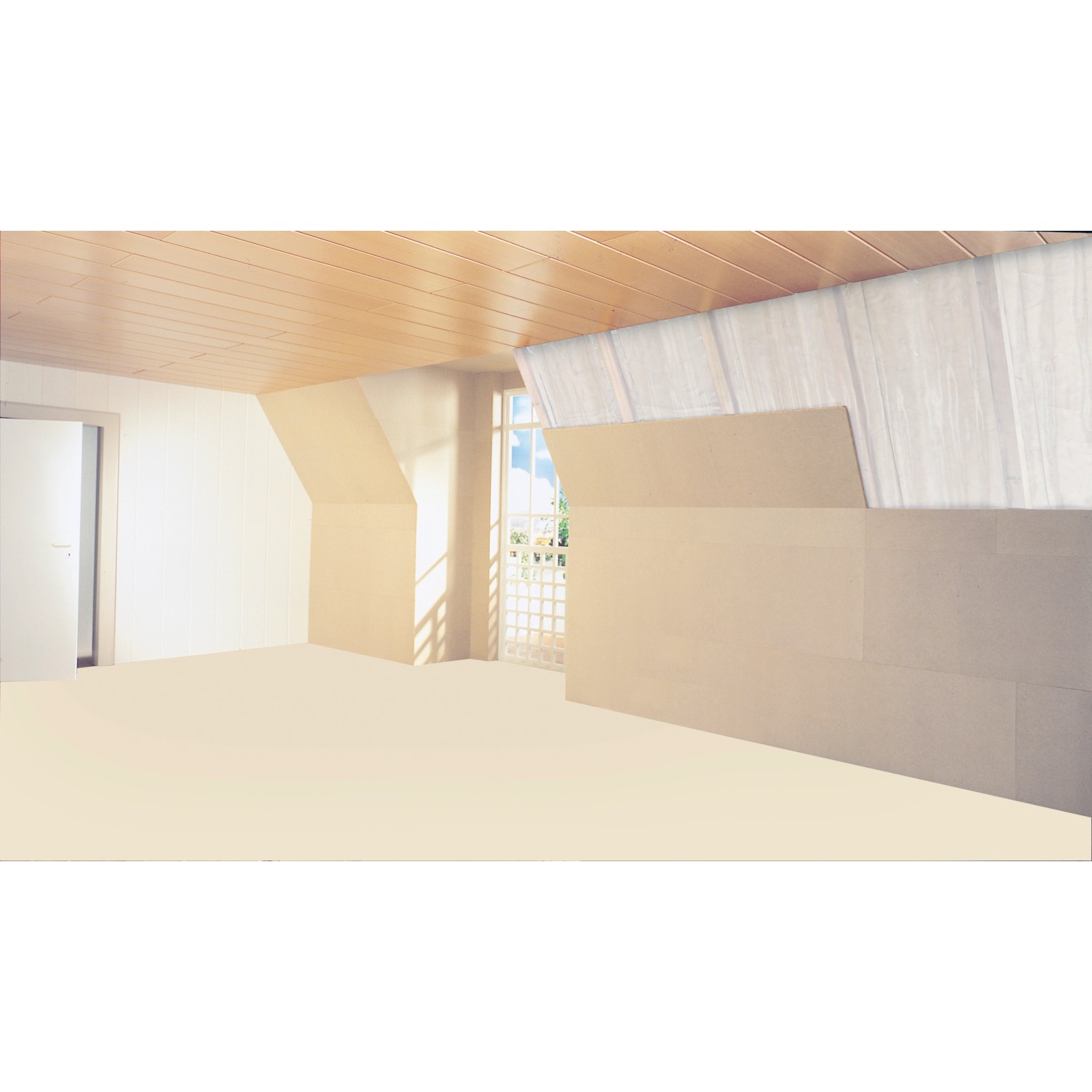 Verlegung von Spanverlegeplatten 205x92,5 cm (10 mm) mit Nut und Feder im Dachgeschoss.