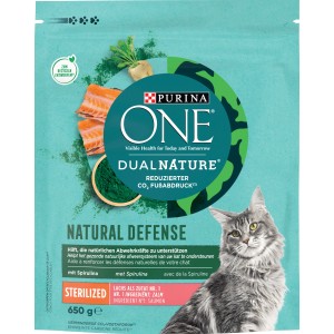 Purina One DualNature Katzenfutter mit Lachs und Spirulina für kastrierte Katzen, 650g.