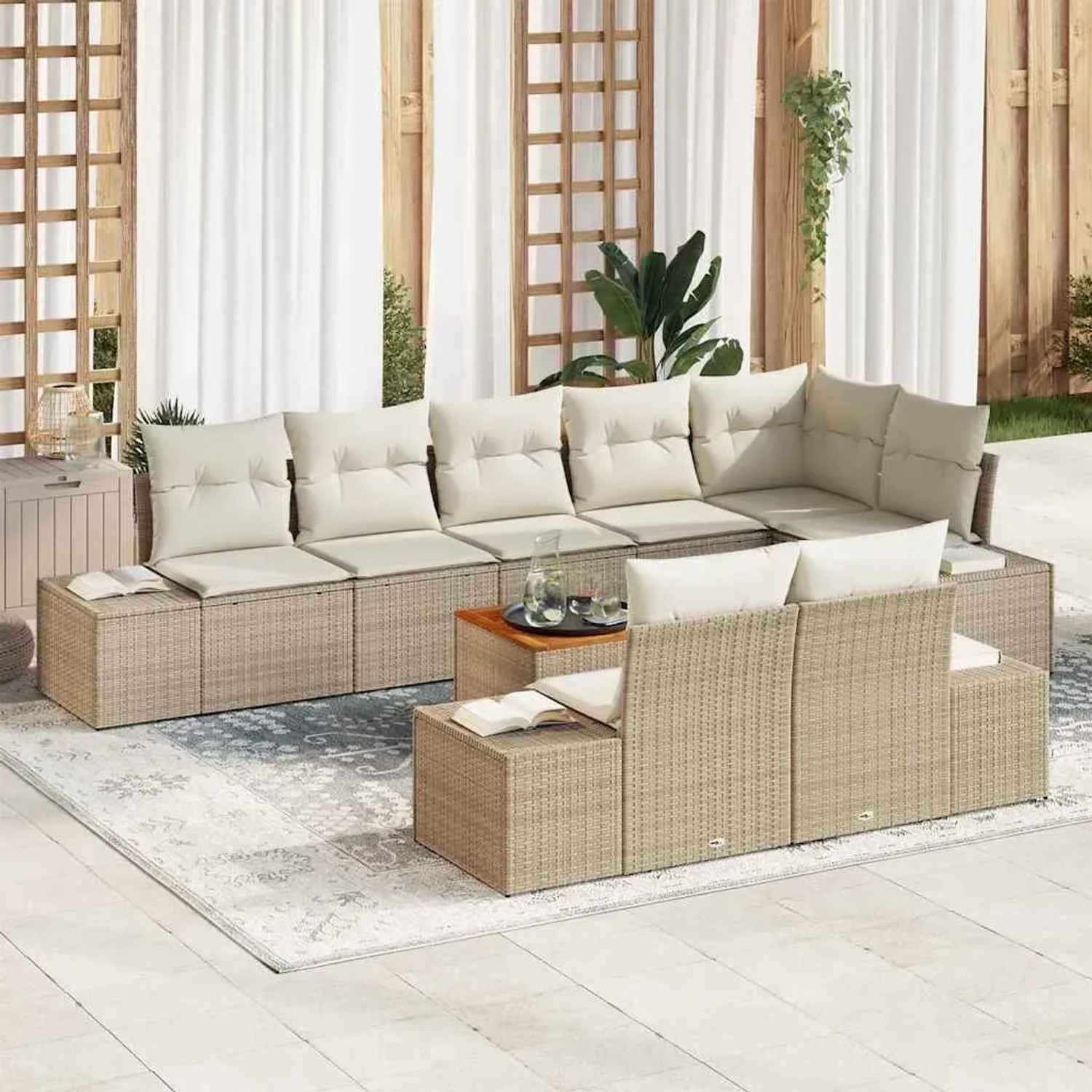 Beige-weißes 9-teiliges Garten-Sofa-Set aus Rattan mit Tisch für den Außenbereich.