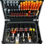 Offener Famex Alu Werkzeugkoffer 700-L mit diversen Werkzeugen in Einstecktaschen.