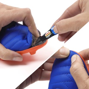 Anwendung von Pattex Sekundenkleber Ultra Gel auf einem Schuh. Kleber für Reparaturen.