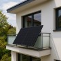 Haier Balkonkraftwerk 800W mit Halterung am Balkon montiert. Solaranlage zur Stromerzeugung.