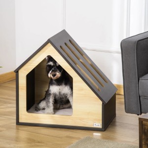 Pawhut Hundehütte mit schrägem Dach, hellem Holz und dunklen Akzenten, Hund sitzt darin.