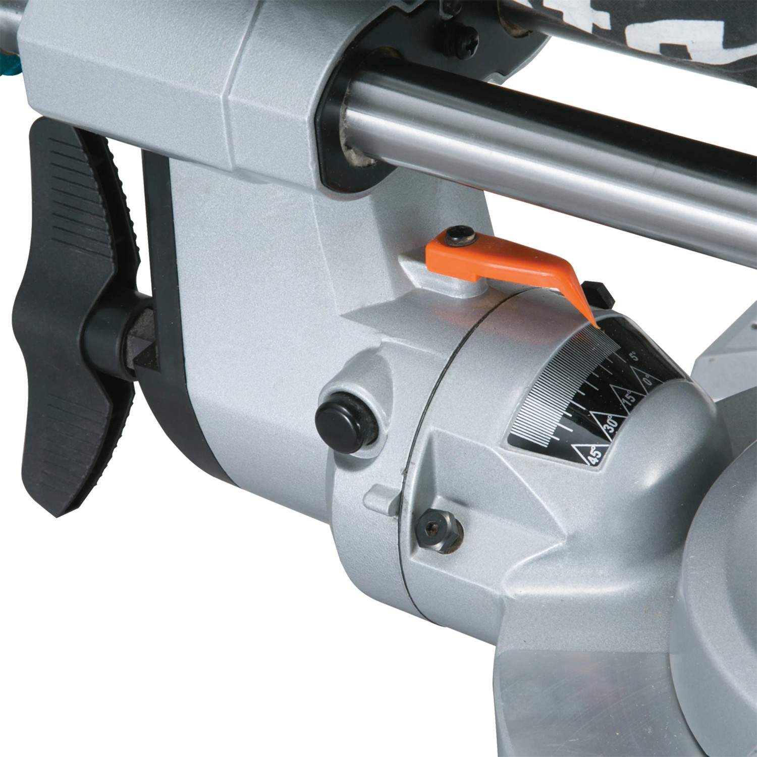 Detailaufnahme: Makita LS0815FLN Kapp- und Gehrungssäge, Winkeleinstellung und Bedienelemente im Fokus.