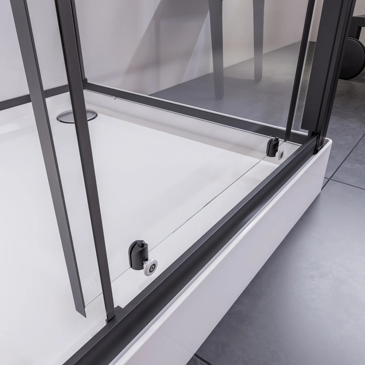 Detailaufnahme: Breuer Komplettdusche 120x90 cm, schwarzer Rahmen, weiße Wanne. Schiebetür links.