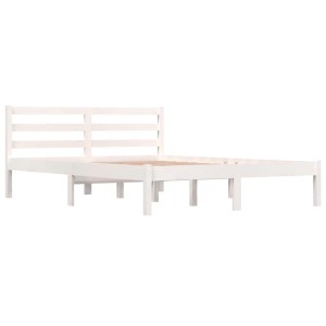 Weißes Massivholzbett Kiefer, 135x190 cm, Doppelbett mit Lattenrost und Kopfteil.