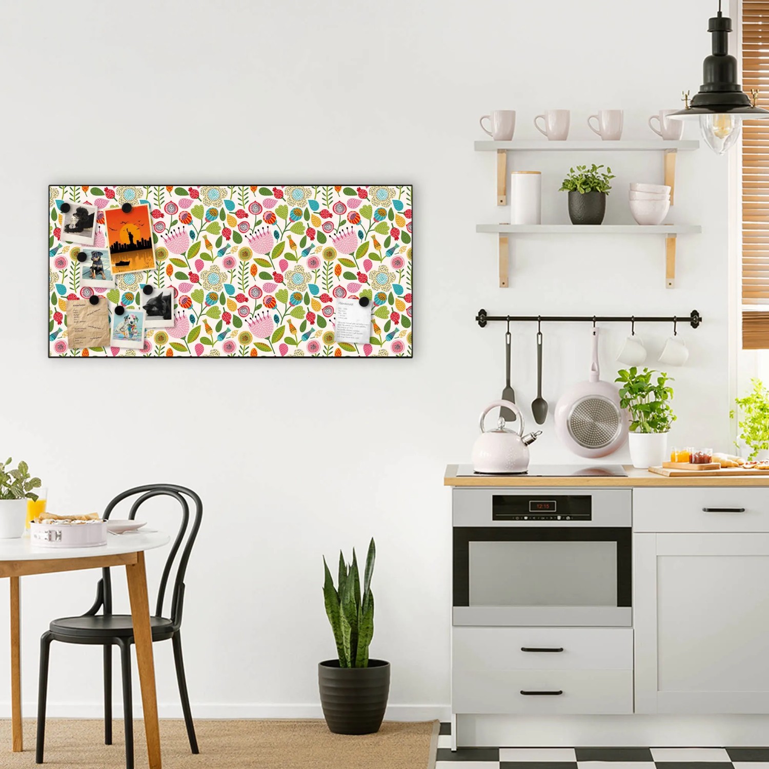 Banjado Magnettafel 78x37cm mit Blumenmuster in Küche, Magnetwand für Notizen und Fotos.
