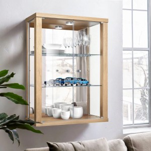 Hängende Glasvitrine in Buche mit LED-Beleuchtung und Glasböden. Ideal für Sammlerstücke.