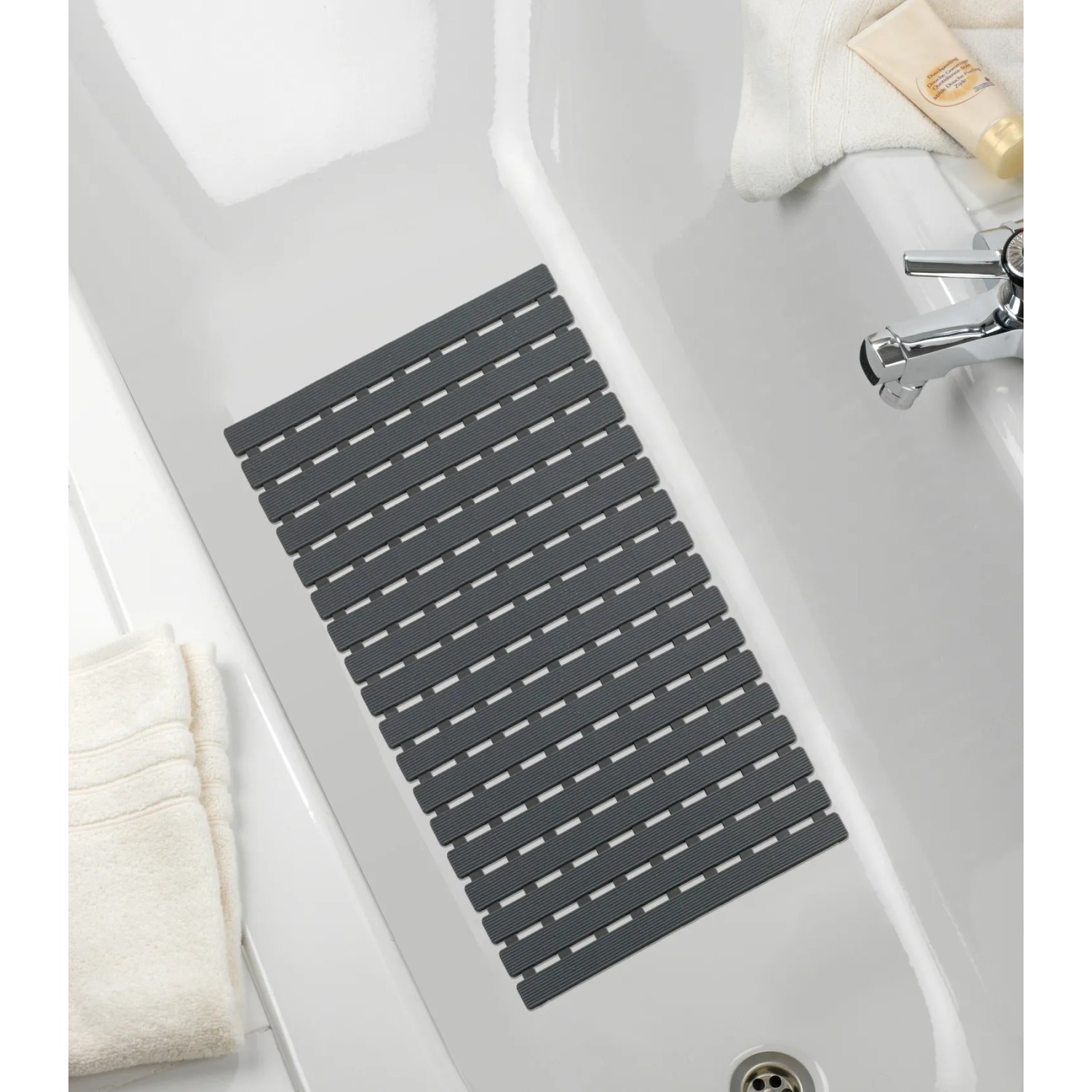 Graue Wenko Wanneneinlage Arinos (63x40 cm) in Badewanne, mit Anti-Rutsch-Struktur und Saugnäpfen.